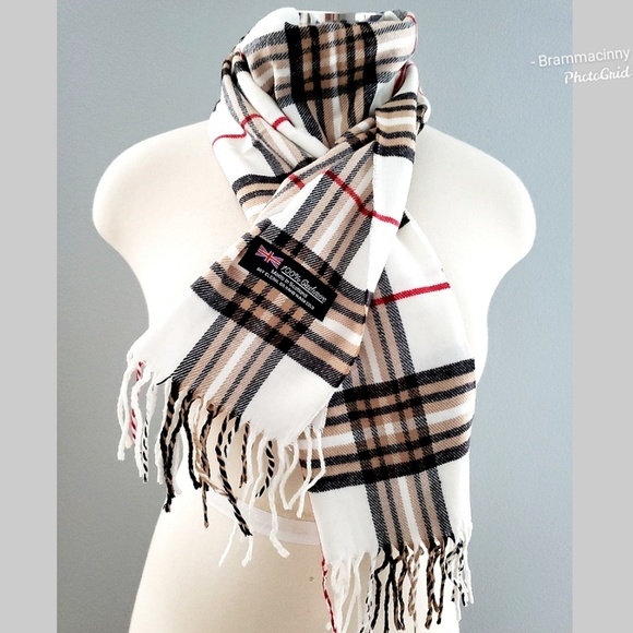 100% Cashmere Checked Made in Scotland Plaid Scarf - Picture 2 of 8